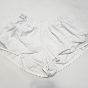 lululemon - hotty hot shorts